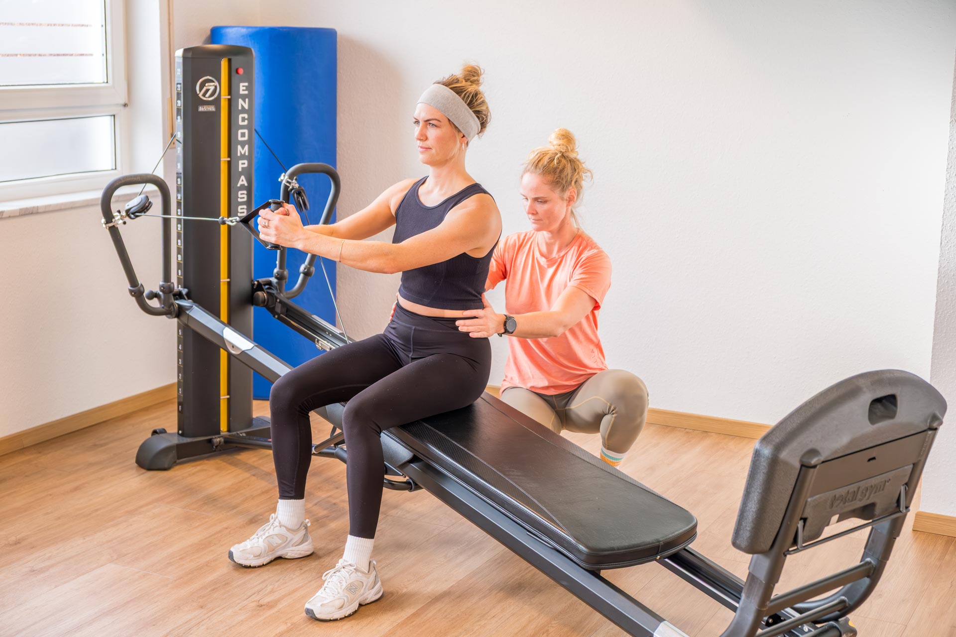 Krankengymnastik am Gerät (KG-Gerät) in der Physiotherapie beim Therapienetz Reisinger in Wangen im Allgäu